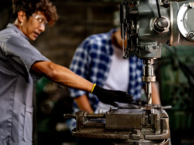 ADNOC Awards $14.7 Billion in UAE Contracts, Unveils $24.5 Billion Local Manufacturing Plan