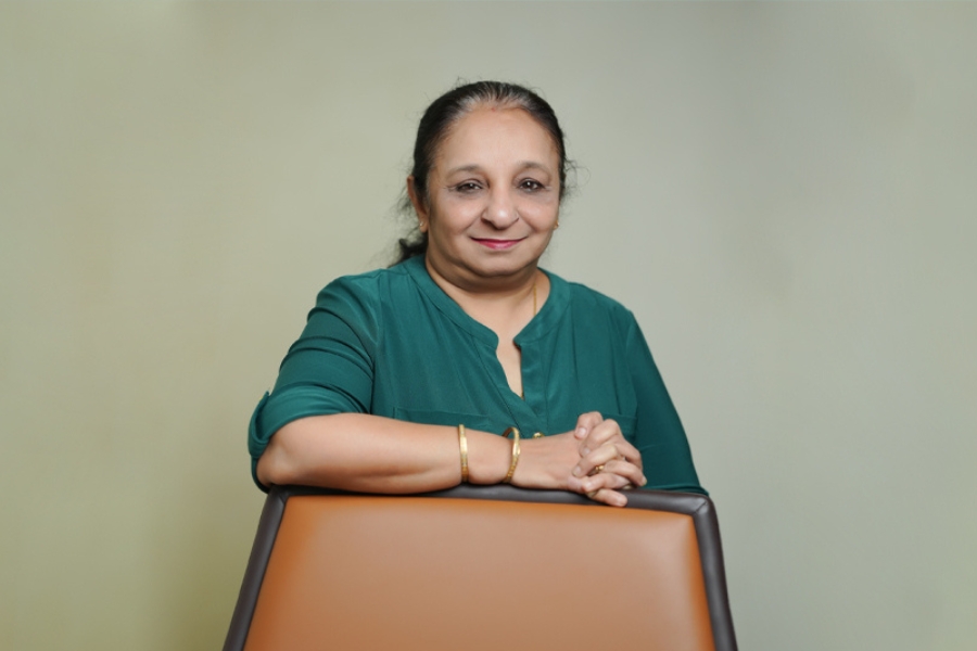 Rekha dodhi rg group